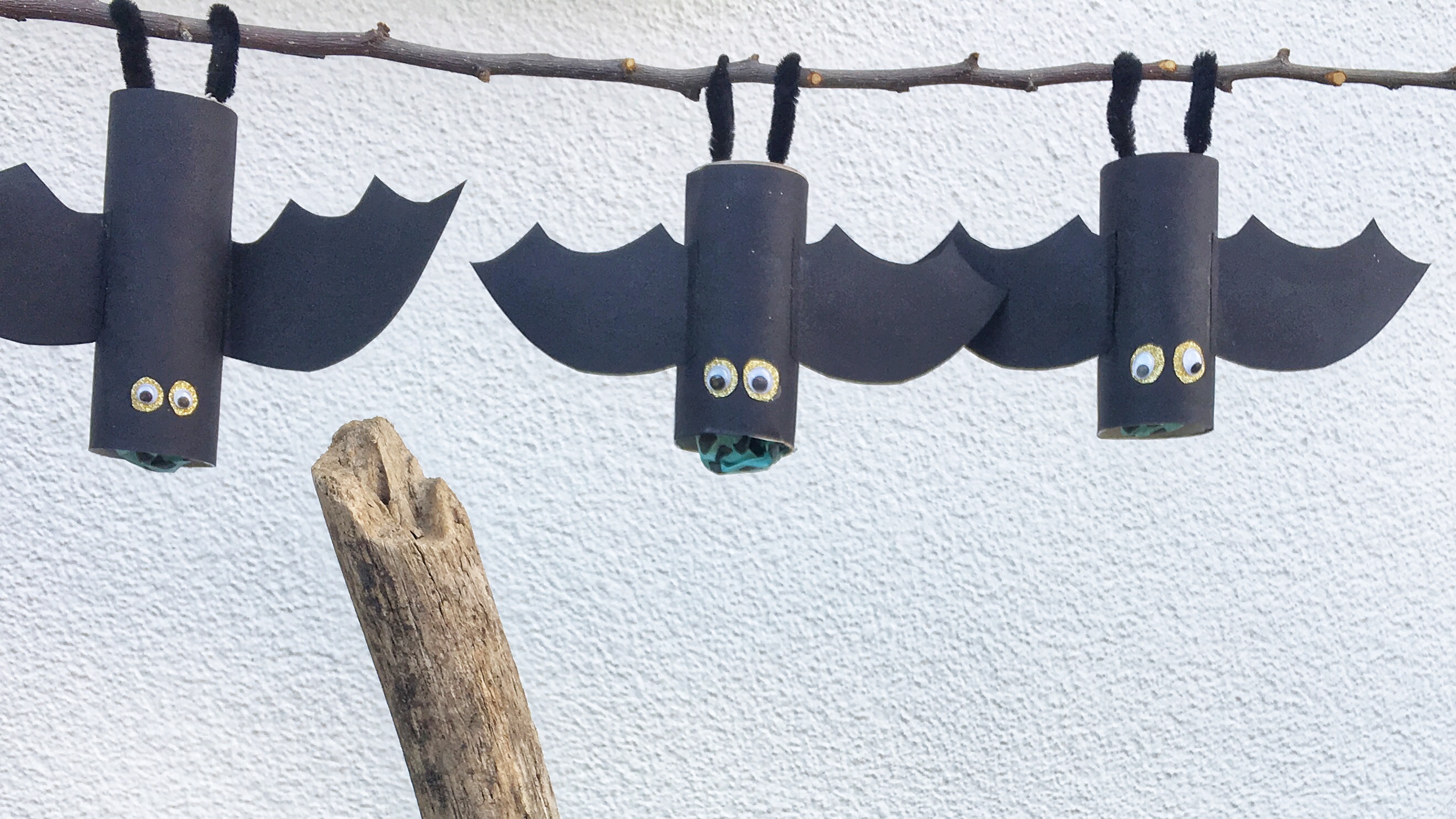 Halloween-Party: Fledermaus-Pinatas