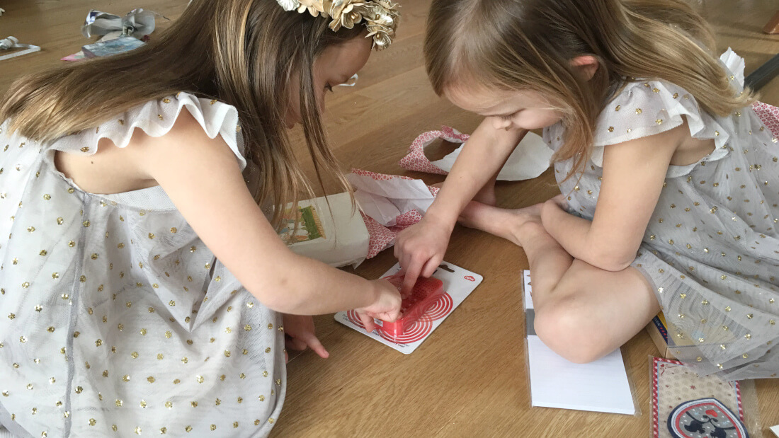 Endlich haben wir Weihnachten Zeit, die Geschenke in Ruhe auszupacken und alles direkt auszuprobieren.