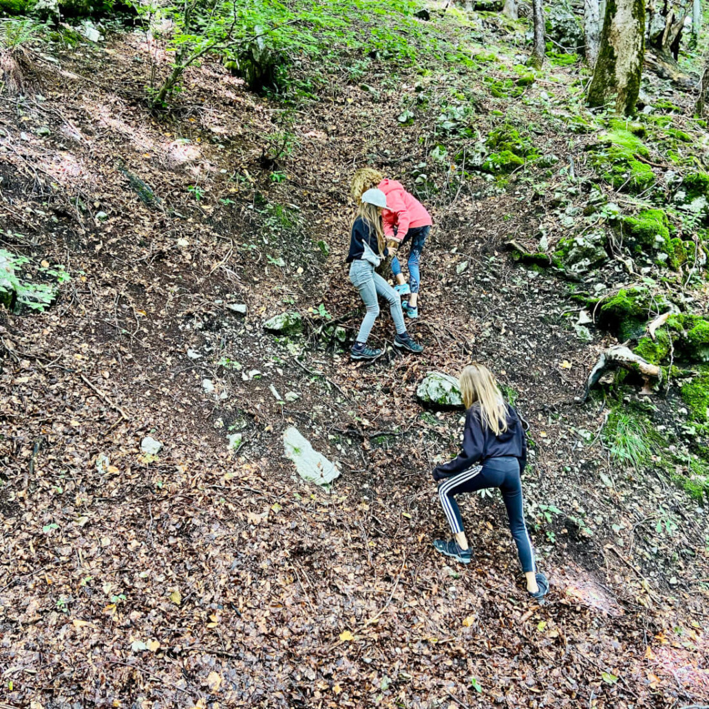 Am Hang eine Reihe bilden